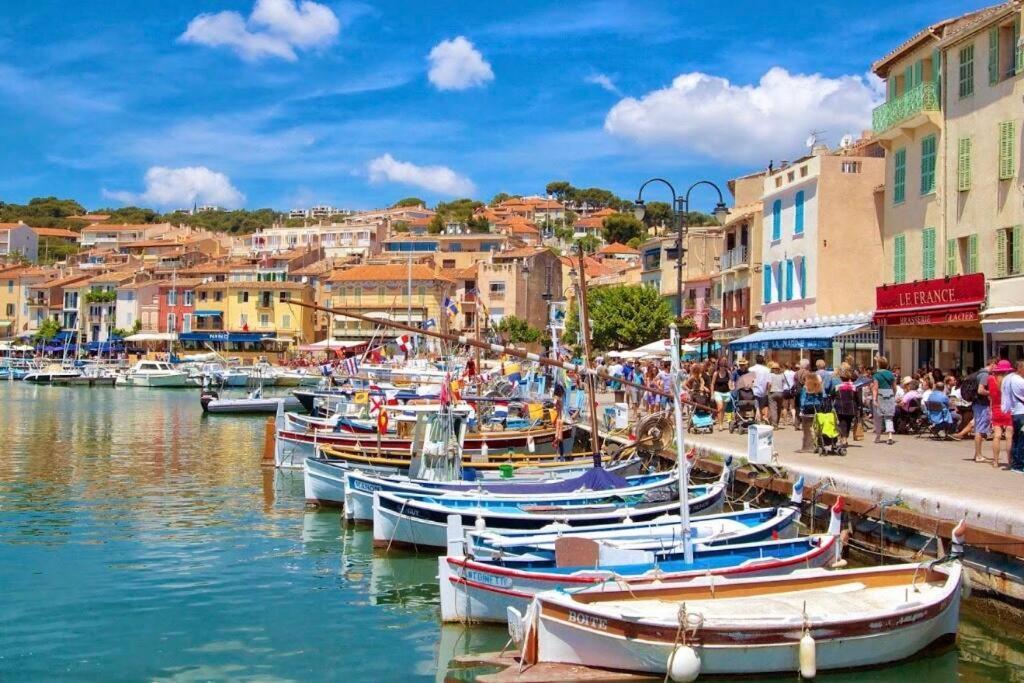 Апартаменти La Favorite - Centre De Cassis - Climatisation Екстер'єр фото